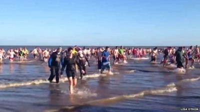 Cromer Boxing Day dippers 2012