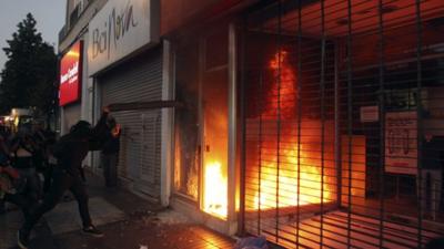 Shop on fire in Santiago