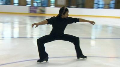 Member of Le Patin Libre ice skating