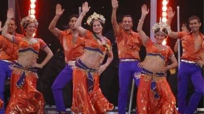 Bollywood dancers