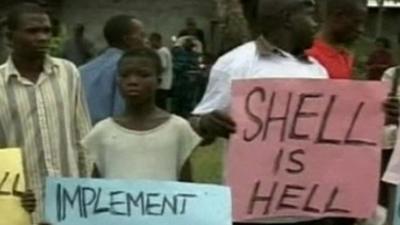 Nigerians protesting against pollution they say Shell is responsible for