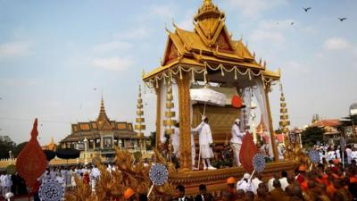 The coffin carrying the late former King Norodom Sihanouk in a funeral procession