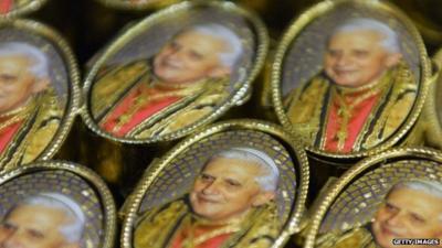 Pope Benedict XVI badges