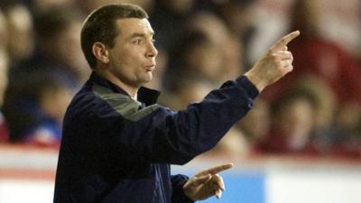 Dundee manager Barry Smith