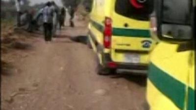 Ambulances by balloon crash site near Luxor