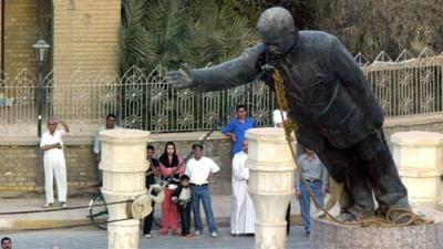 Saddam Hussein statue toppling