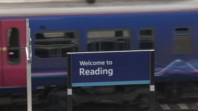 Reading station