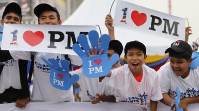 Supporters of Malaysian Prime Minister Najib Razak