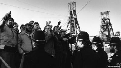 Striking miners in 1985