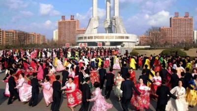 Dancing in Pyongyang