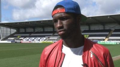 St Mirren striker Esmael Goncalves