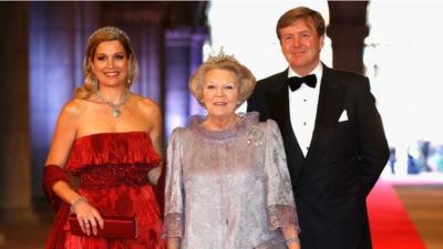 Princess Maxima, Queen Beatrix (C) and Crown Prince Willem-Alexander (April 29 2013)