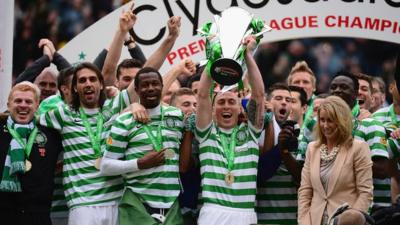 Celtic get their hands on the SPL trophy