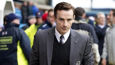 St Mirren manager Danny Lennon