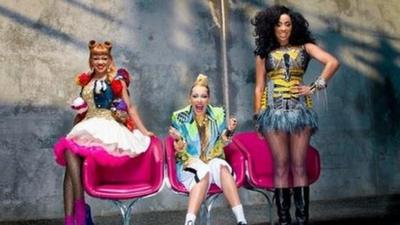 Stooshe