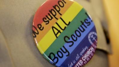 Badge proclaiming support for gay Scouts