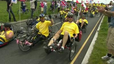 Cyclists en route to central London