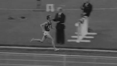 Frank Salvat running at White City