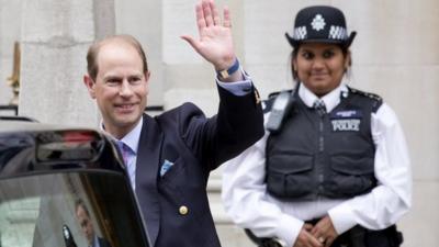 Britain"s Prince Edward, the Earl of Wessex, waves to the press as he leaves the London Clinic, where Britain"s Prince Philip, Duke of Edinburgh, is recovering following an exploratory abdominal surgery