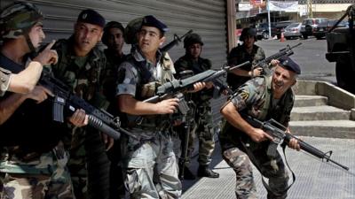 Lebanese soldiers take position in Sidon. 23 June 2013