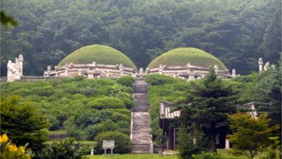 Tomb in Kaesong