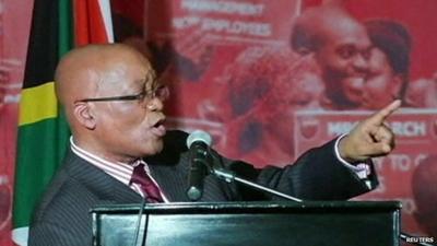 Jacob Zuma singing