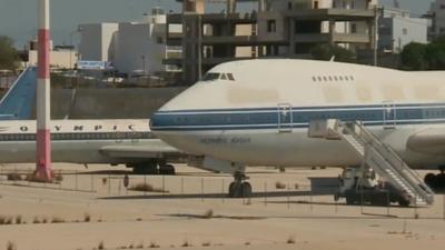 Plane sat on runway