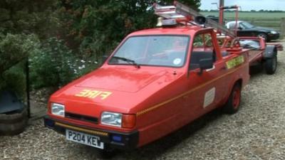 The Robin Reliant fire engine