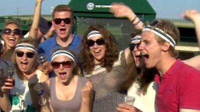 Fans on Murray Mound in Wimbledon