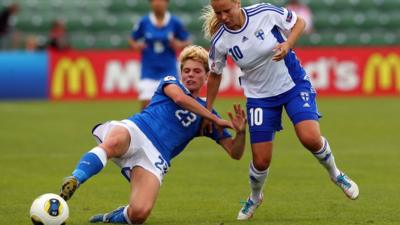 Italy's Cecilia Salvai (left) and Finland's Emmi Alanen