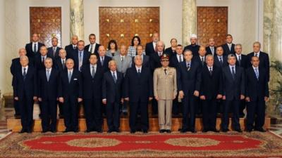 Newly sworn in Egyptian interim cabinet pose for a group picture