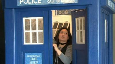 Doctor Who fan Yoz in her own Tardis