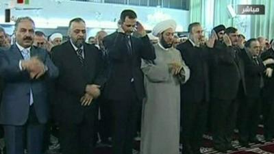 President Assad praying in a mosque