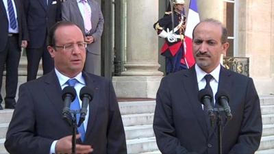 Francois Hollande (l) and Ahmad Jarba (r)