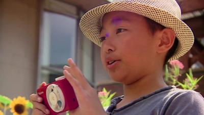 Kids using bigshot camera