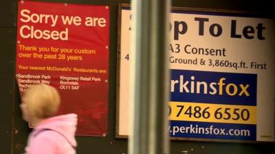 Poster notifying customers of store closure (l) a sign advertising an empty shop to-let (r)