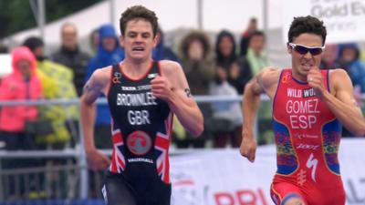 Jonny Brownlee and Javier Gomez (L-R)