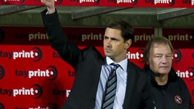 Dundee United manager Jackie McNamara (left)