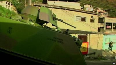 Armoured vehicle in Rio slum