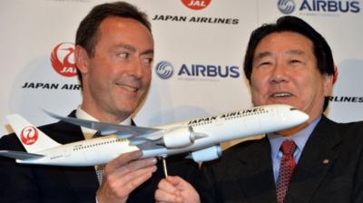 Airbus president Fabrice Bregier and Japan Airlines president Yoshiharu Ueki