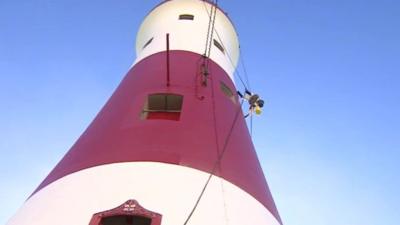 Repainting Beachy Head lighthouse