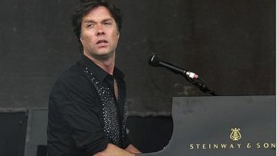Rufus Wainwright playing at Glastonbury 2013