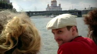 Edward Snowden apparently shown on a Moscow river cruise, in a picture on a Russia website