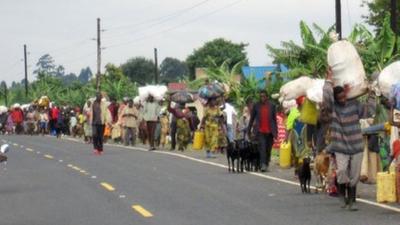 Refugees flee fighting across Ugandan border. 4 Nov 2013