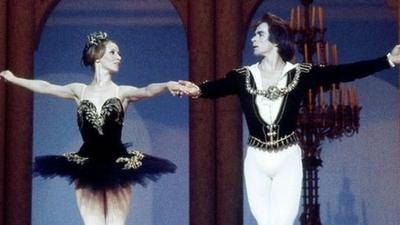 Natalia Makarova and Rudolf Nureyev dance the Black Swan Pas de Deux