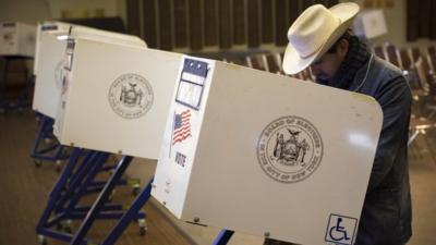 Man casting vote in New York