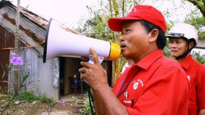 Local Red Cross official alert local residents to move out