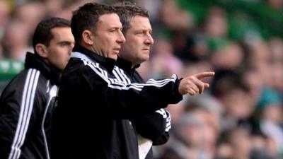 Interview - Aberdeen boss Derek McInnes (front)