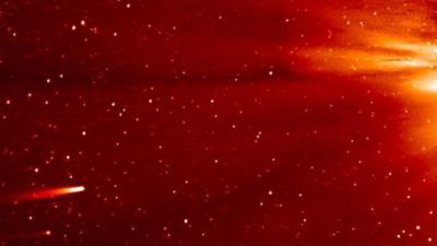Comet ISON approaching the sun.