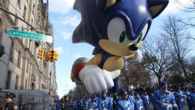 The Sonic the Hedgehog balloon